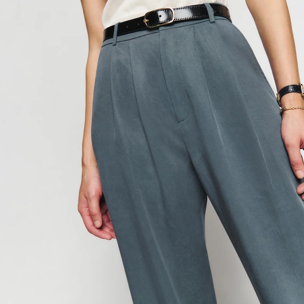 Reformation Cream Top and Gray Wide Leg Pants - Picture 4 of 13